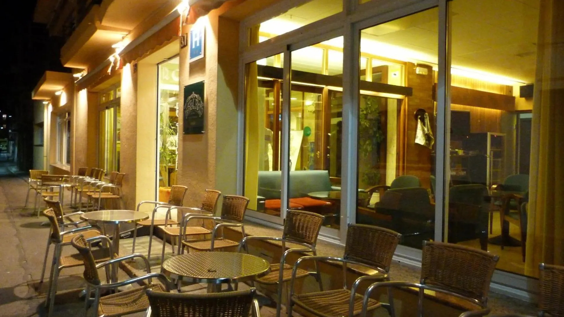Hostal ROM Familiar Rosas España